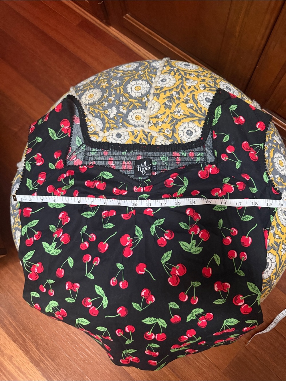Hell Bunny XL Cherry Blouse - Picture 2 of 4